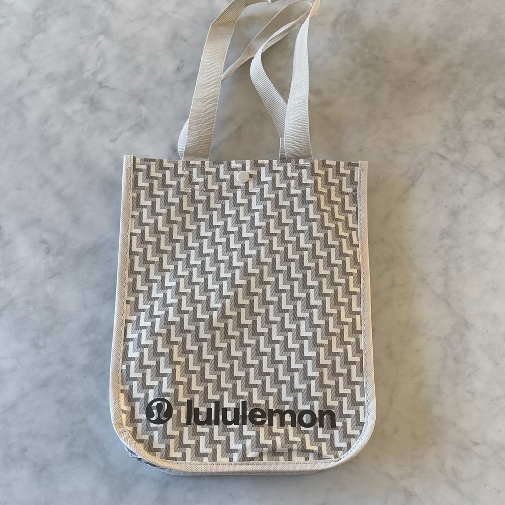 Lululemon Athletica Chevron Pattern Tote